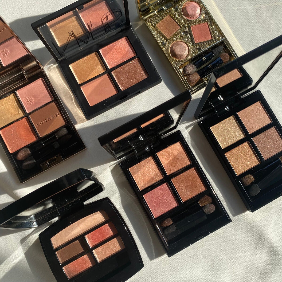 エレガンス ヌーヴェル アイズ/Elégance/アイシャドウパレットを使ったクチコミ(2枚目)