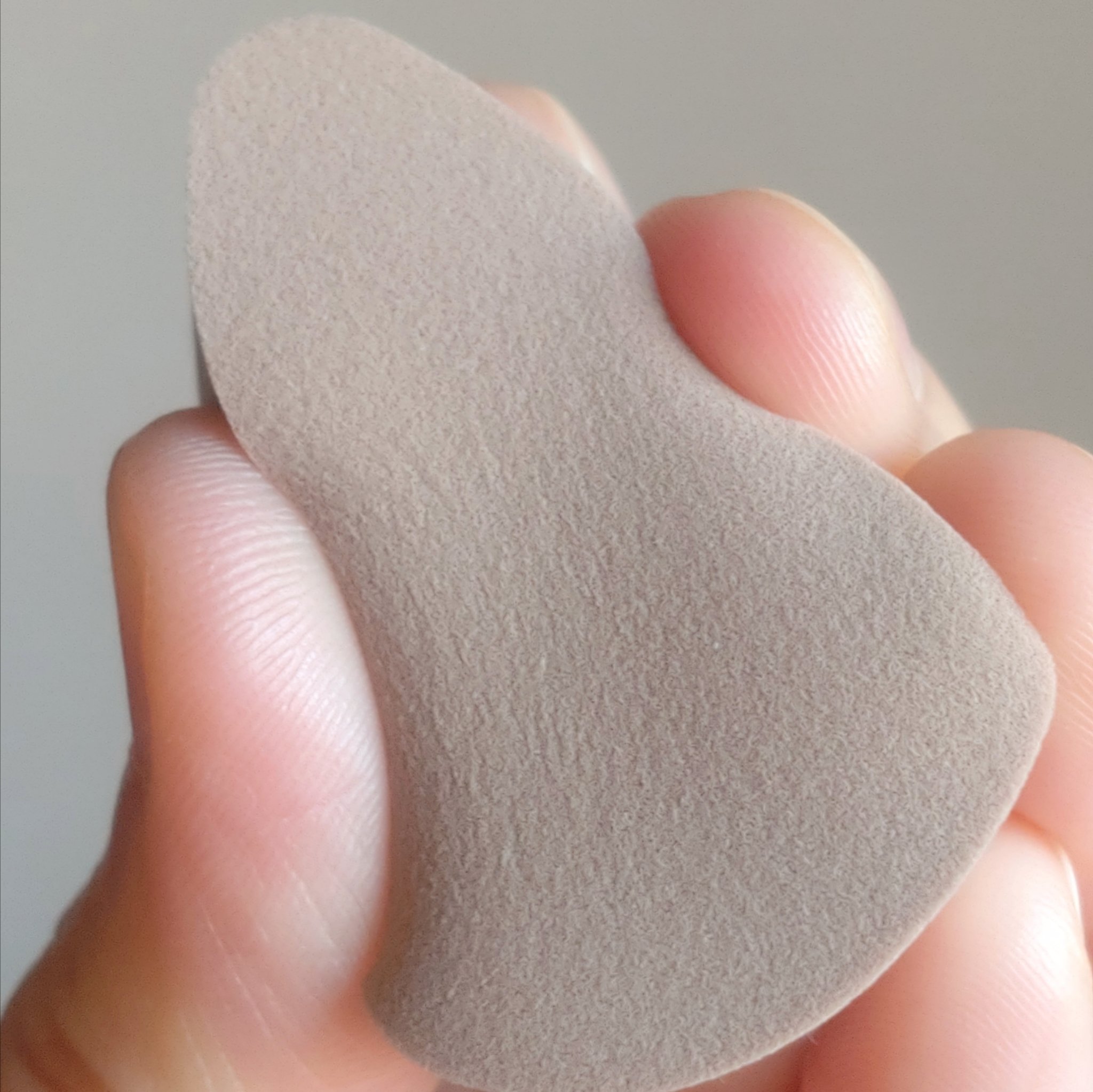 ロングウェア アクア ファンデーション/FUNNY ELVES方里/リキッドファンデーションを使ったクチコミ（3枚目）