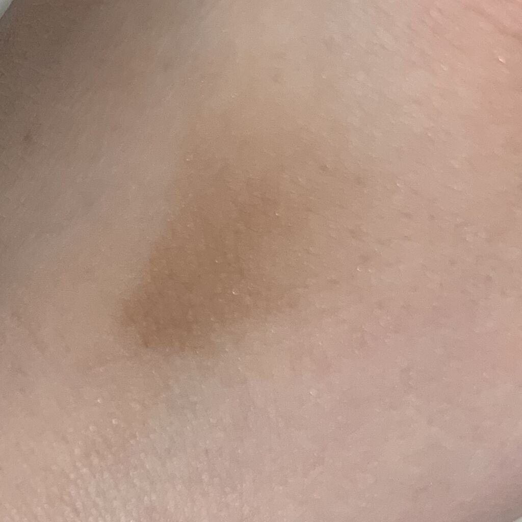 スモール アイシャドウ エラ/M・A・C/単色アイシャドウを使ったクチコミ（3枚目）