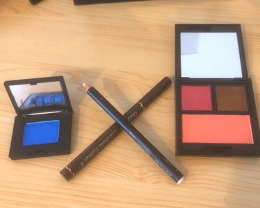 ADDICTION アディクション ザ アイシャドウのクチコミ「目頭にポイントカラー
暑すぎて青を使いたくなった

NARS
●アイシャドウ
色持ち…◎
発色.....」（3枚目）