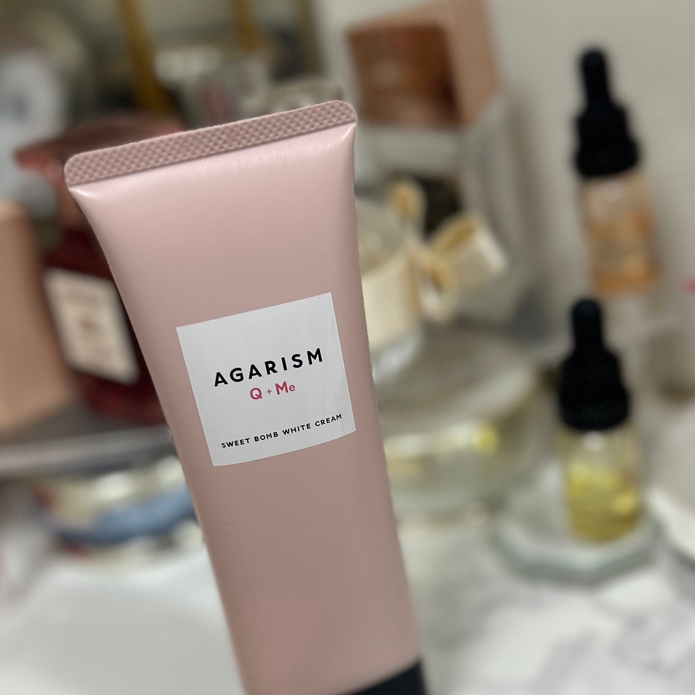 キューミースウィートボムホワイトクリーム/AGARISM/ボディクリームを使ったクチコミ(3枚目)
