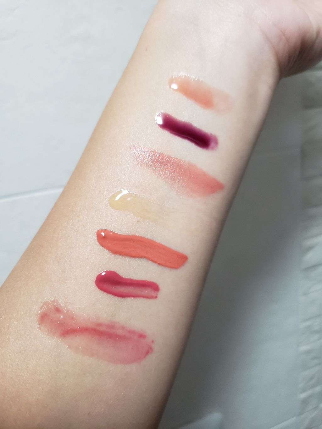 ピュア カラー エンヴィ ハイラスター リップスティック/ESTEE LAUDER/口紅を使ったクチコミ(2枚目)