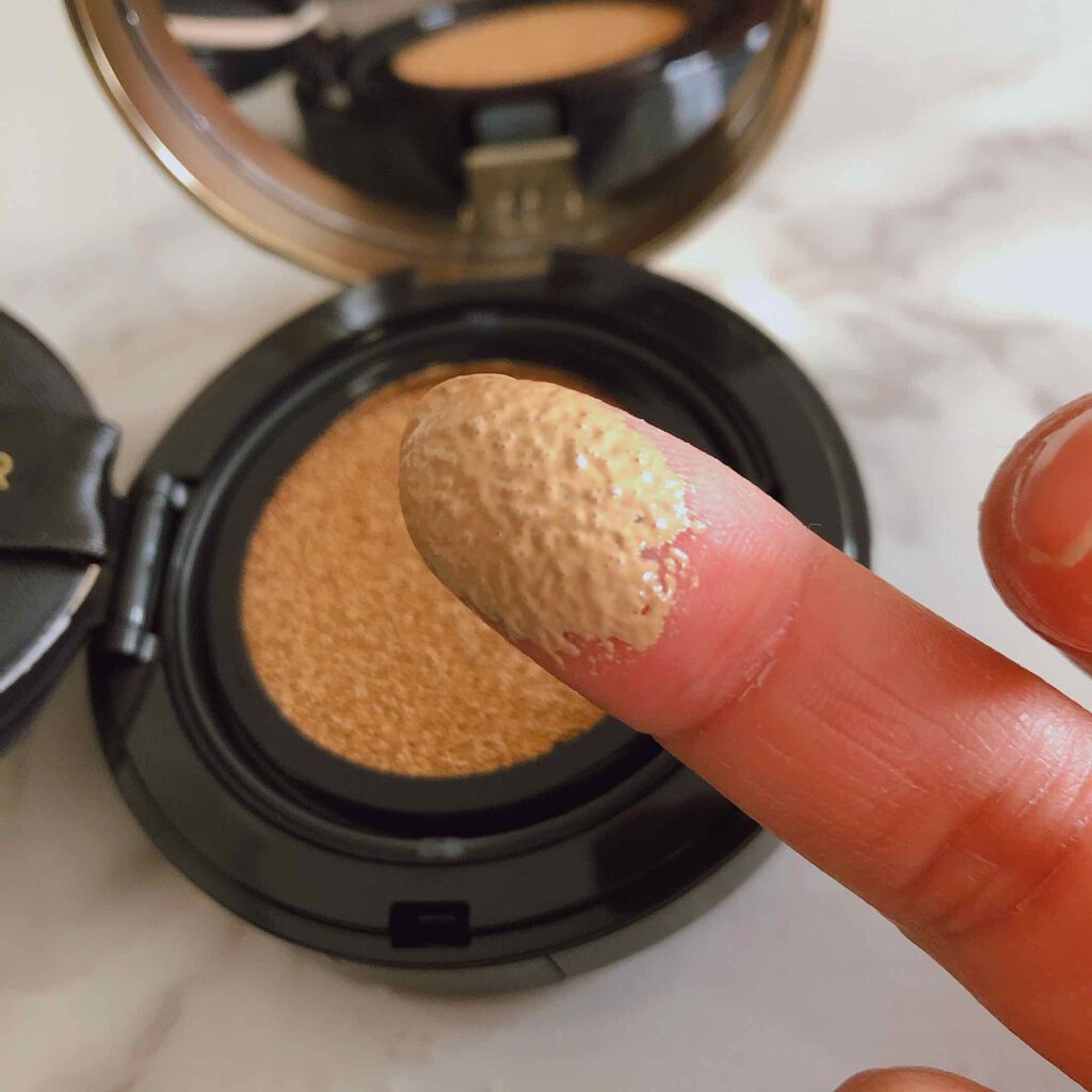 フローレス ルミエール ラディアンス パーフェクティング クッション/ローラ メルシエ/クッションファンデーションを使ったクチコミ(2枚目)