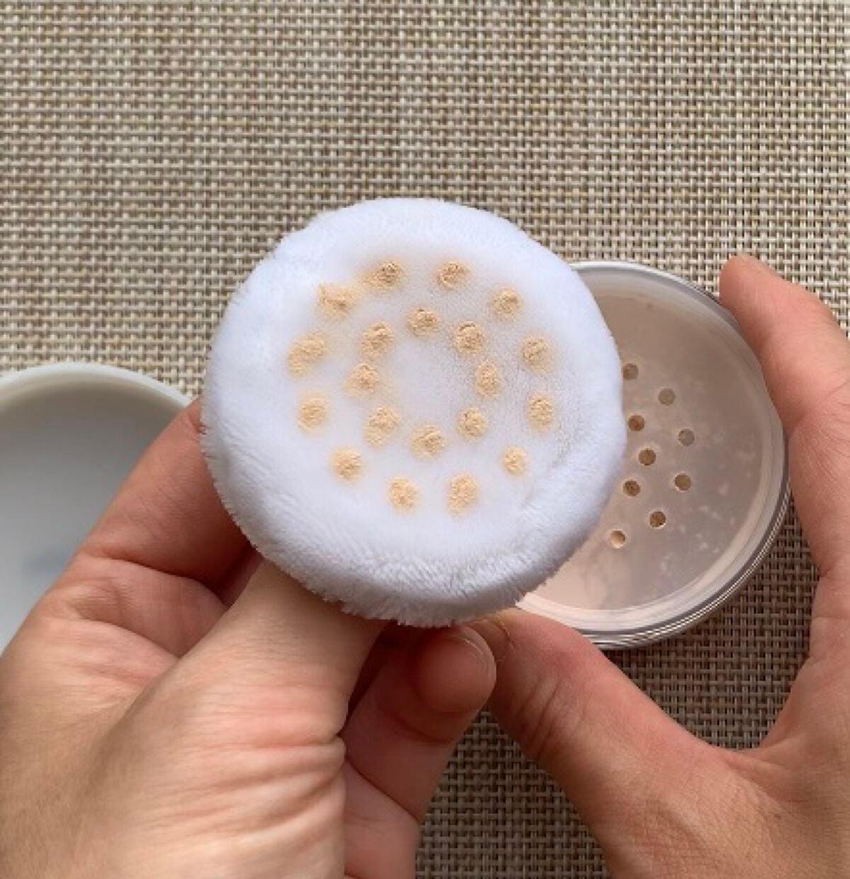 モイストラボ ルースパウダー/Moist Labo/ルースパウダーを使ったクチコミ(2枚目)