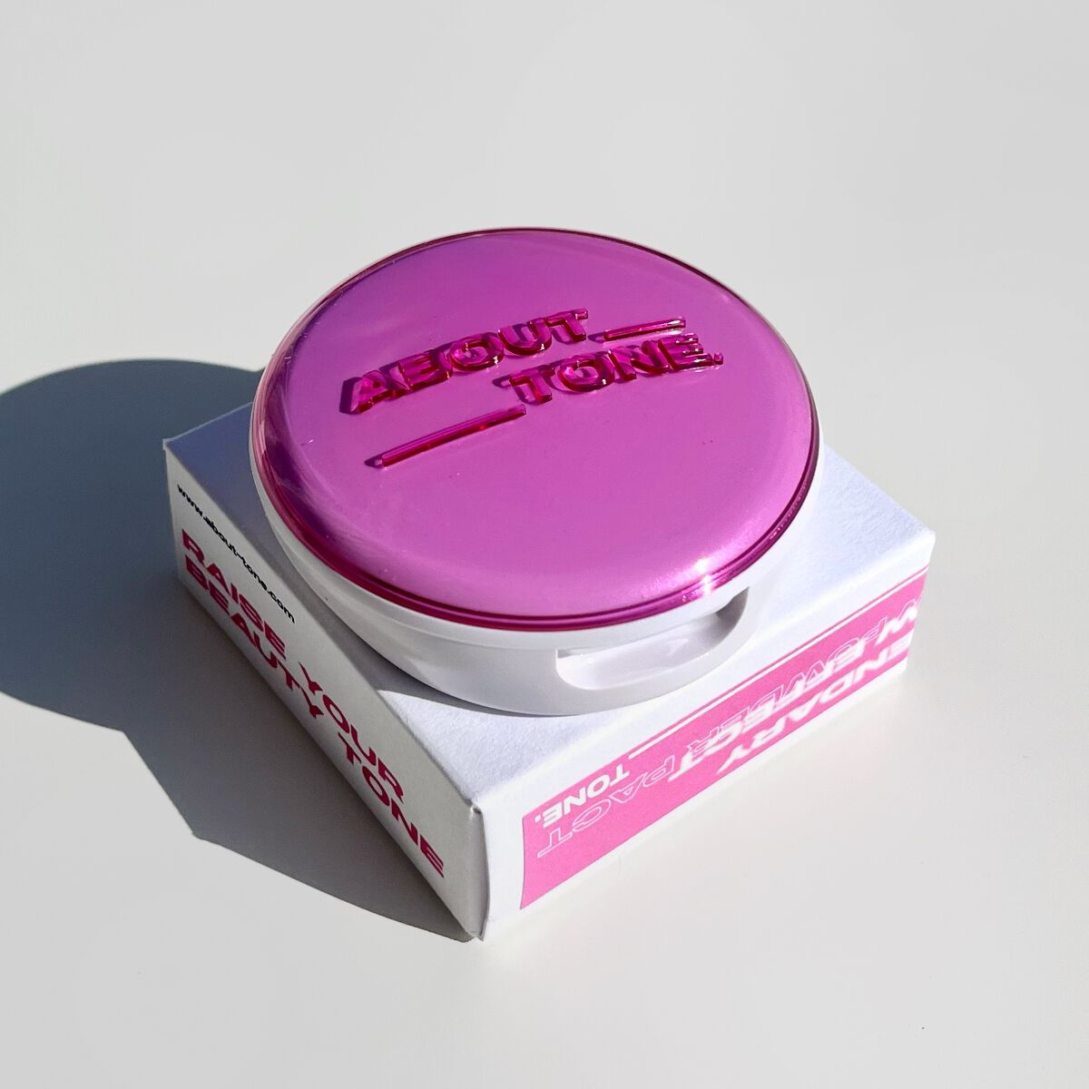 グローパウダーパクト/ABOUT TONE/プレストパウダーを使ったクチコミ(1枚目)