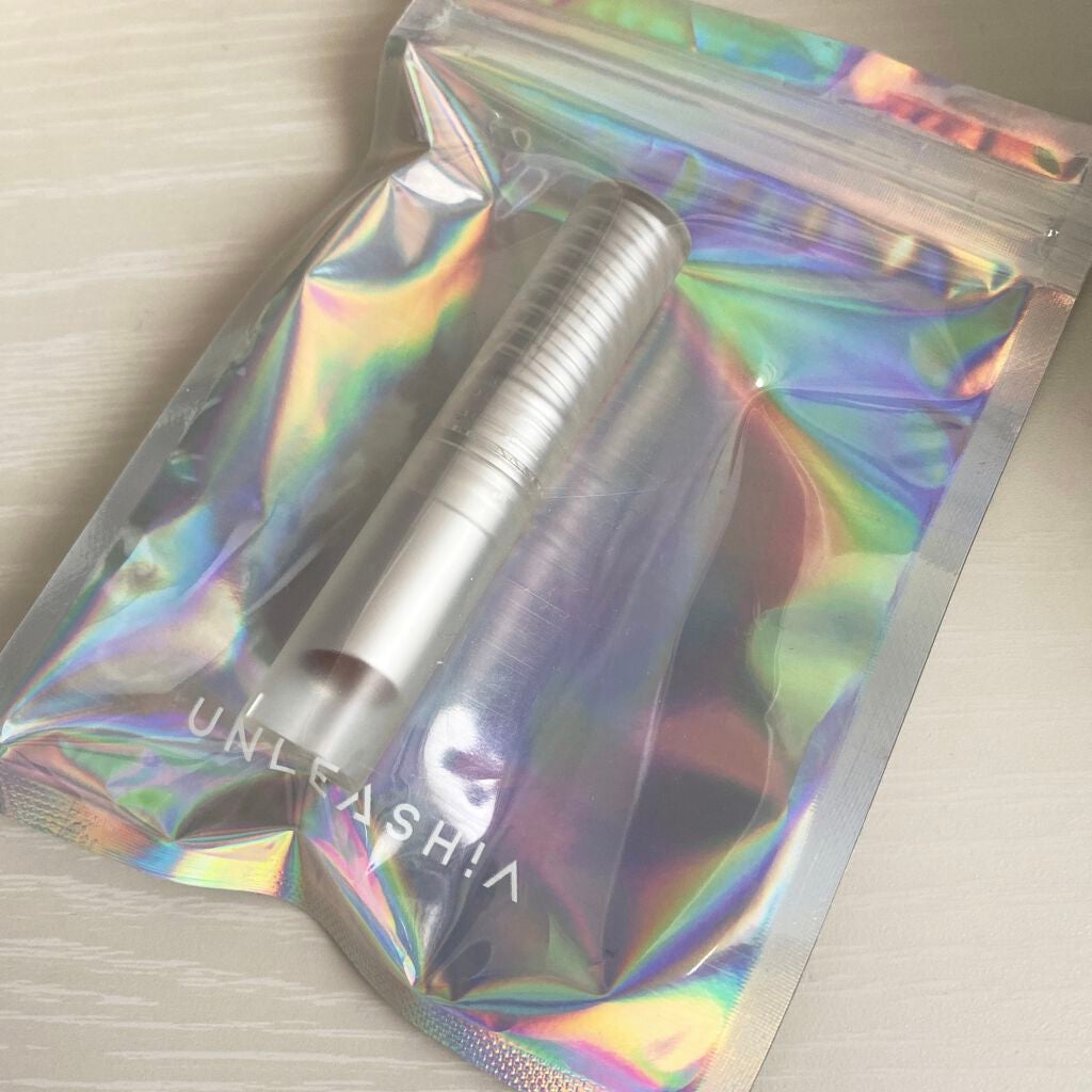 グリッタリーウェブリップバーム/unleashia/リップケアを使ったクチコミ(1枚目)