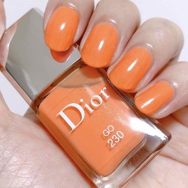 Dior ディオール ヴェルニ (サマー コレクション2020 限定色)のクチコミ「‪Diorの夏ネイル、こんなにラメ可愛い色だと思わなかった…！‬

‪ディオール ヴェルニ 2.....」（1枚目）