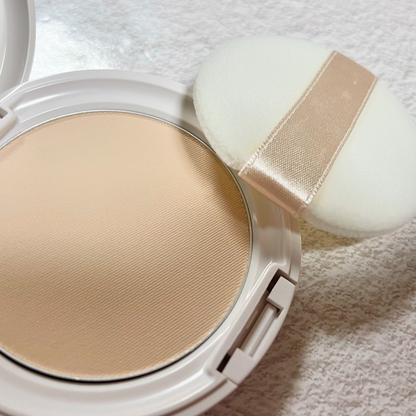 エッセンスパウダー /セラフォア/プレストパウダーを使ったクチコミ(2枚目)