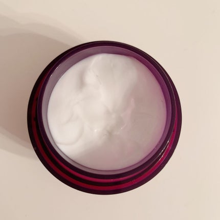 ミルボン ミルボン ディーセス ルッセ のクチコミ「♢使い方♢
ブロードライやアイロンでヘアスタイルを仕上げた後に…
【1】パール2粒分手のひらに.....」(2枚目)