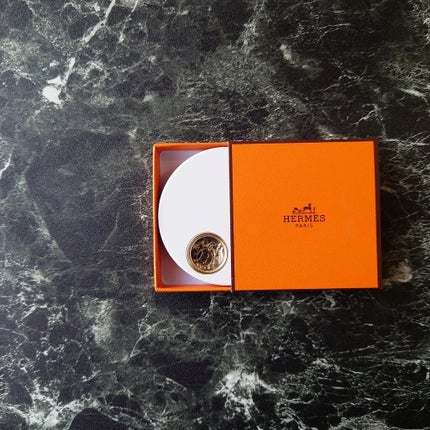 プードル オルフェーヴル フェイス&アイ イルミネイティングパウダー/エルメス/プレストパウダーを使ったクチコミ(3枚目)