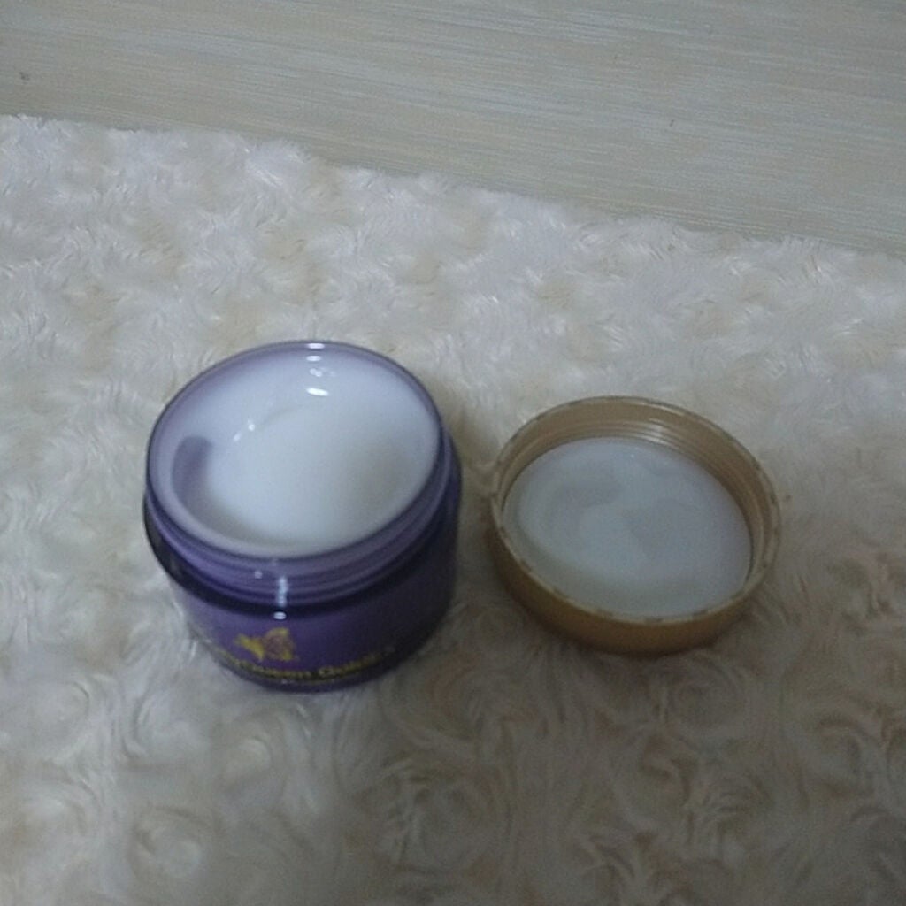 バタフライクイーン ゴールドエクストラ/フェイシャルコスメティック研究所/オールインワン化粧品を使ったクチコミ(2枚目)