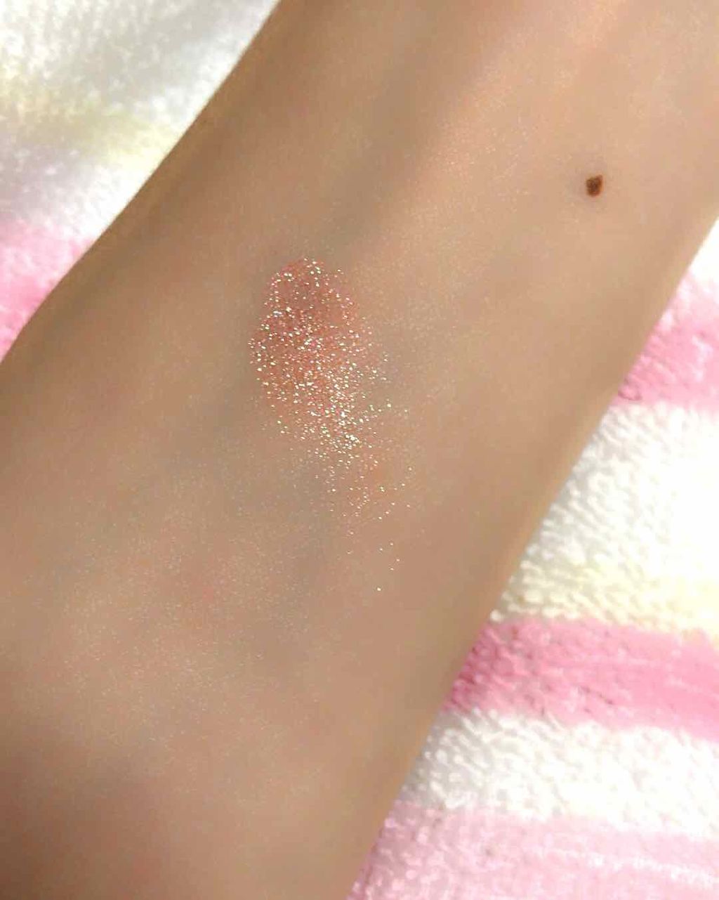 ルックアット マイアイジュエル/ETUDE/単色アイシャドウを使ったクチコミ（3枚目）