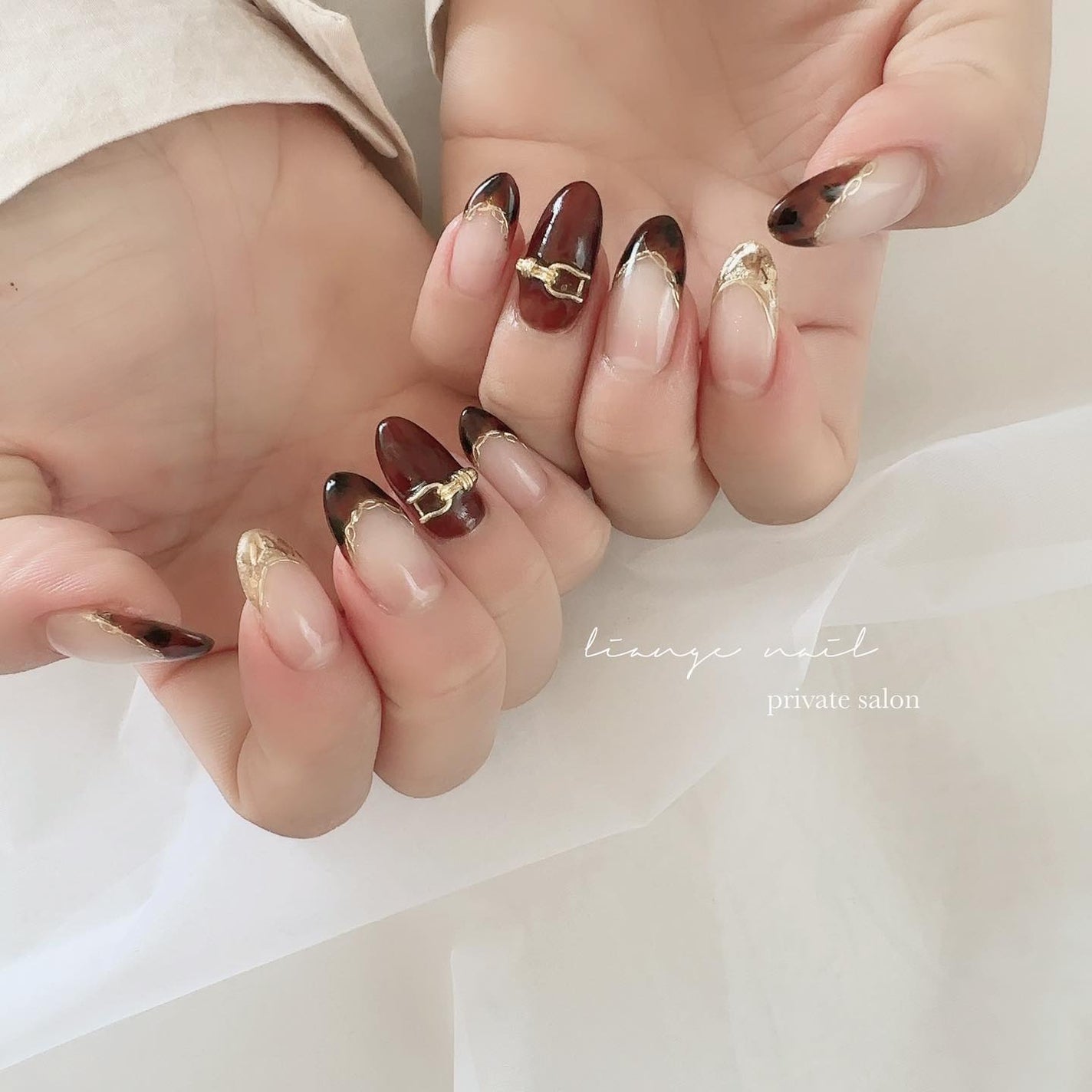 Yuki on LIPS 「brown🍂使用item⇨swipeLiangenail千葉県..」(1枚目)