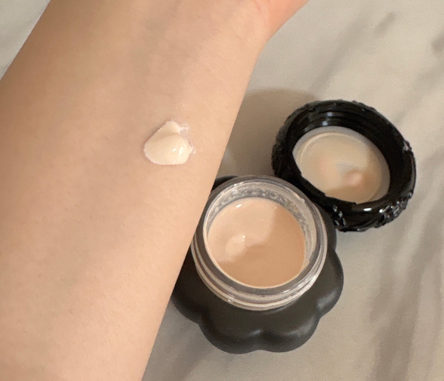 エッセンス スキングロウ ファンデーション/SHISEIDO/リキッドファンデーションを使ったクチコミ(4枚目)