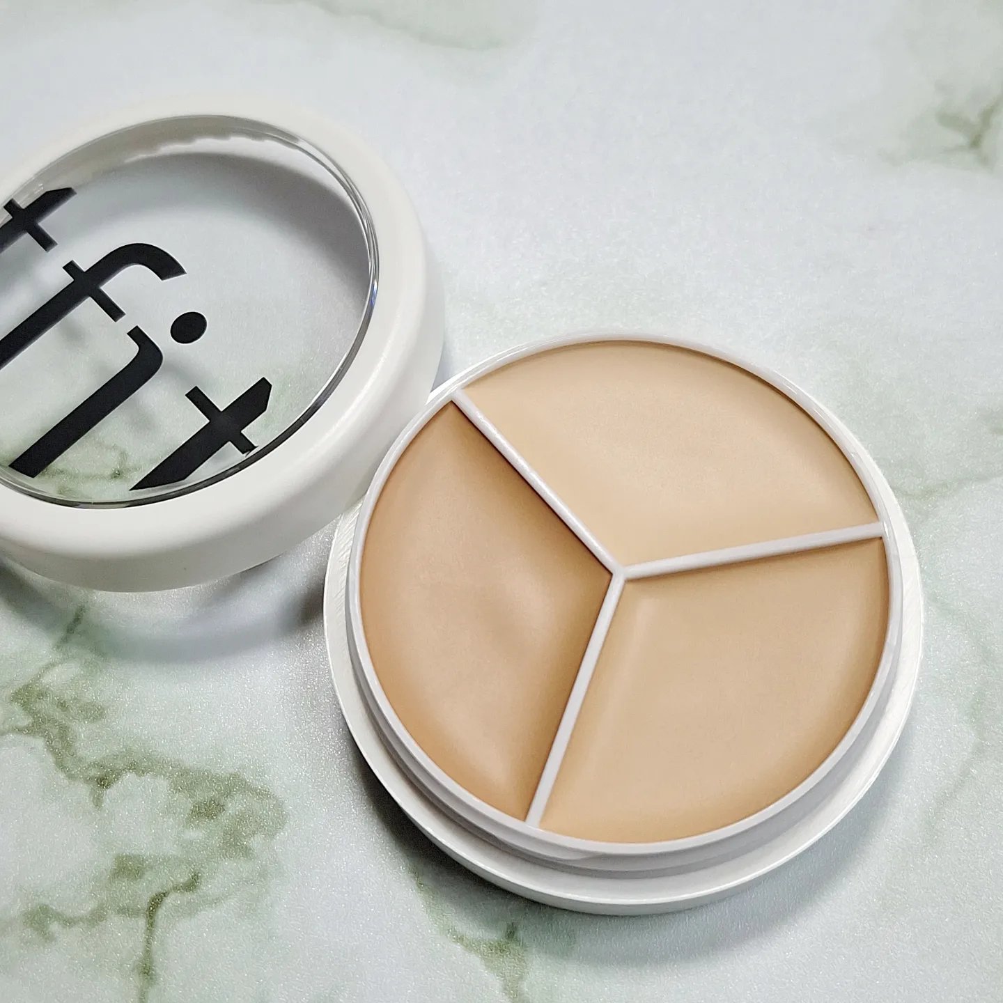 カバーアッププロコンシーラー/TFIT/パレットコンシーラーを使ったクチコミ（2枚目）