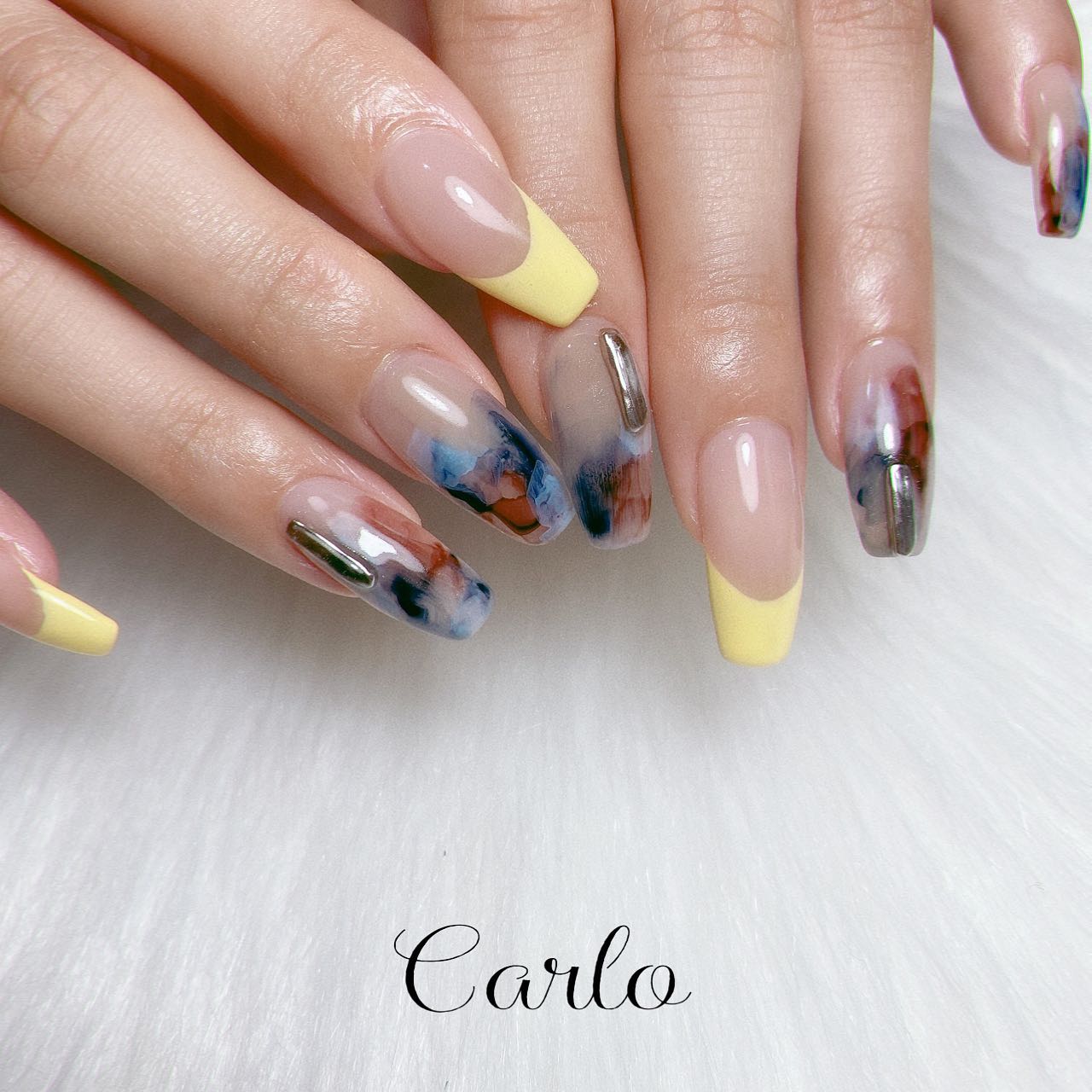 YUKA on LIPS 「【ニュアンス×フレンチネイル】所沢市ネイルサロン|Carlo...」(1枚目)