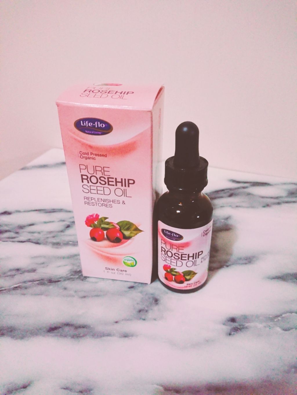 PURE ROSEHIP SEED OIL/Life-flo/フェイスオイルを使ったクチコミ(1枚目)