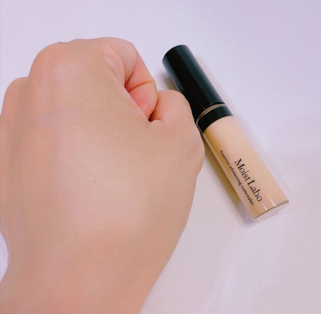 モイストラボ エッセンス薬用美白コンシーラー ナチュラルベージュ01/Moist Labo/リキッドコンシーラーを使ったクチコミ（3枚目）
