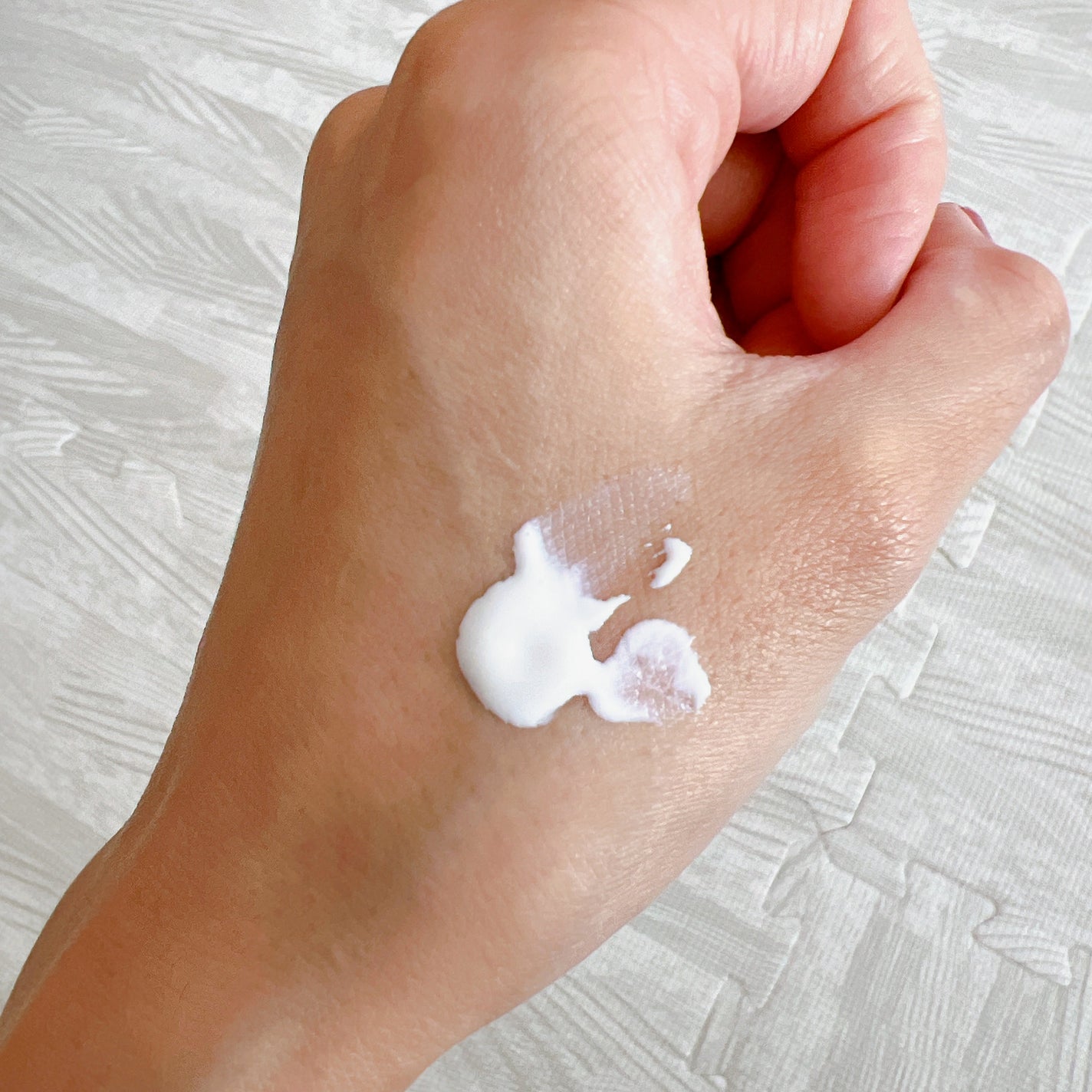 ããªã¬UV ã¢ã¯ã¢ãªãã ãŠã©ãŒã¿ãªãŒããŒã«ãã¯ãªãŒã ïŒæ°Žèèšæ¶UVïŒ/ããªã¬/æ¥çŒãæ¢ãã¯ãªãŒã ã䜿ã£ãã¯ãã³ãïŒ4æç®ïŒ