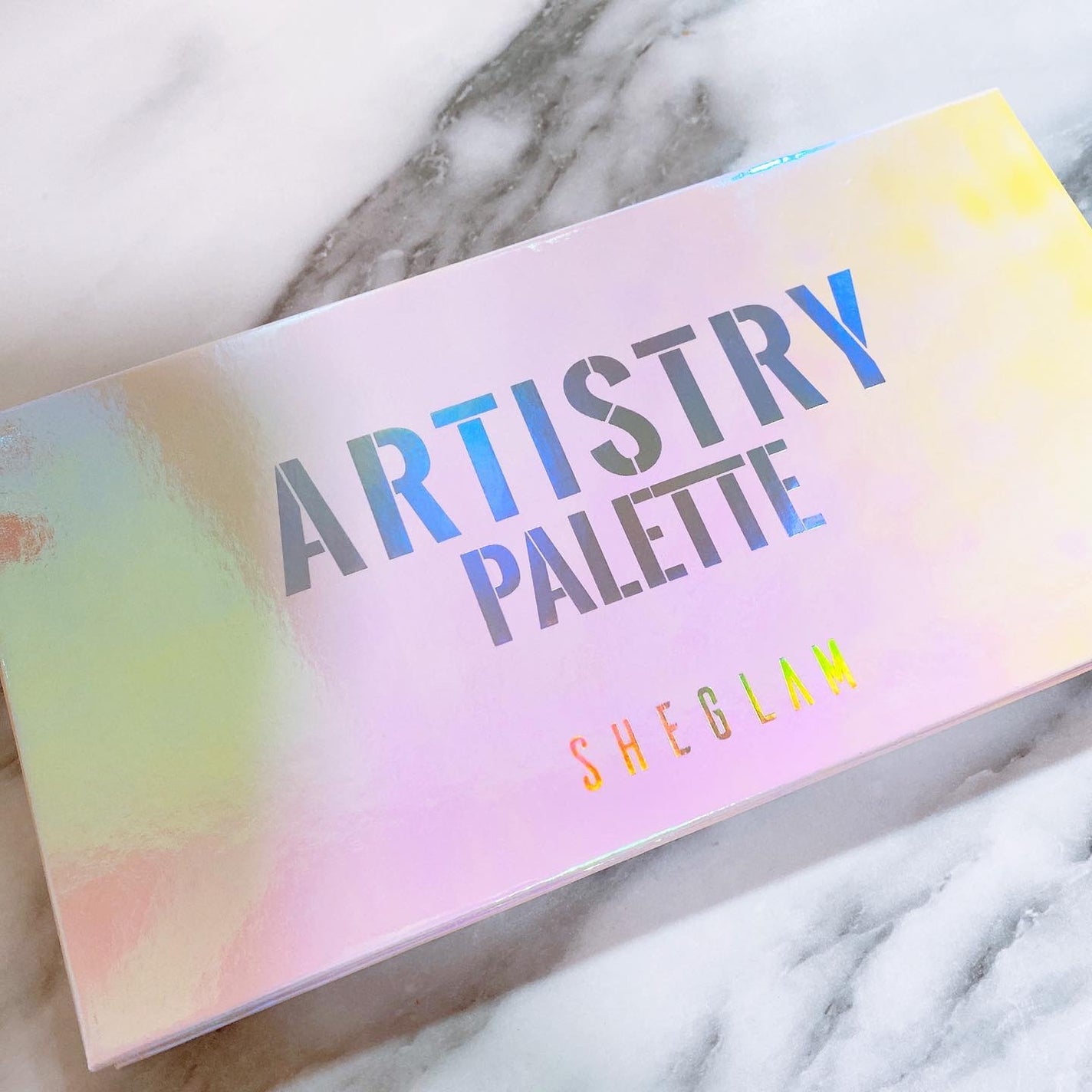 えび松(春br) on LIPS 「SHEGLAMアーティストリーパレットBejewelledで..」(2枚目)