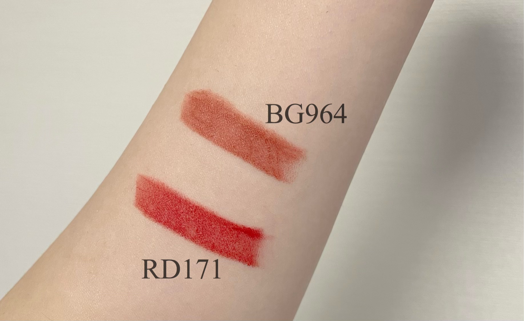 キヌ ルージュ マット RD 171/shu uemura/口紅を使ったクチコミ（2枚目）