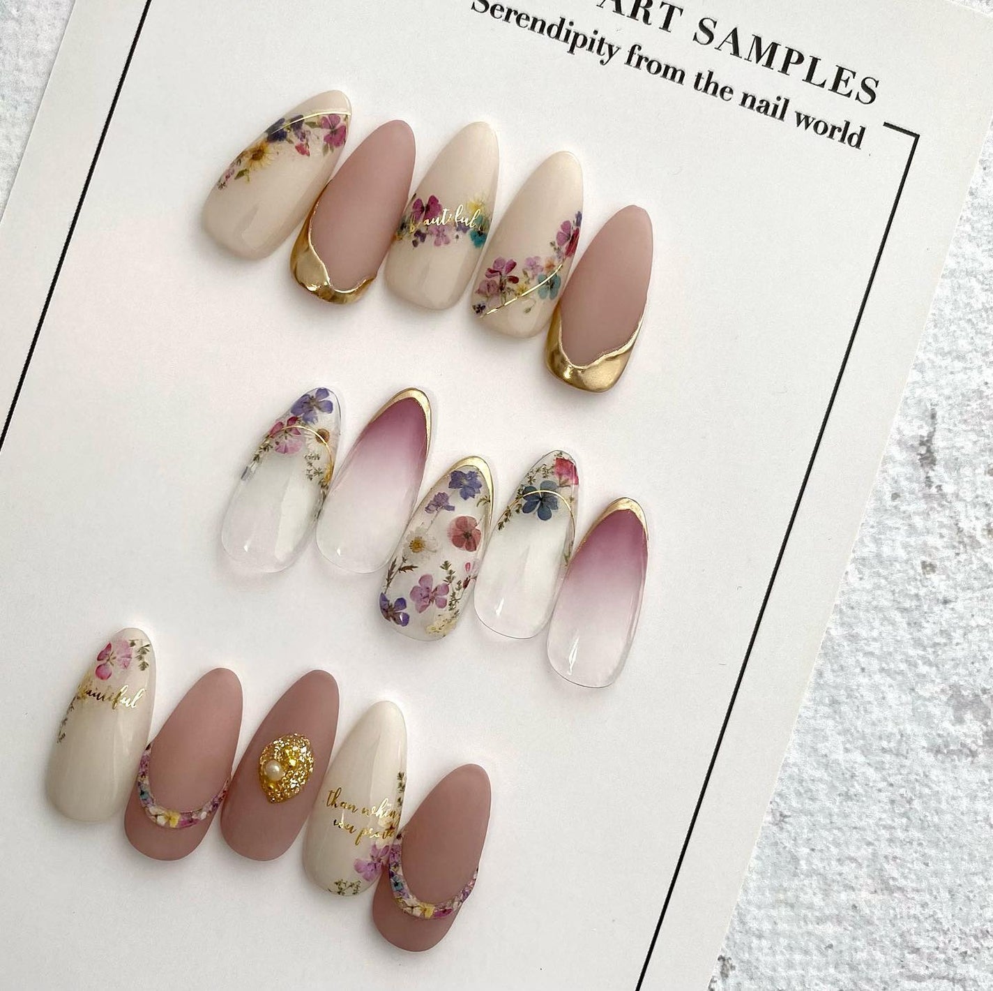 naomi on LIPS 「こちらはフラワーフレンチシリーズ🙌🏻ピンク系でまとめても鉄板で..」(1枚目)