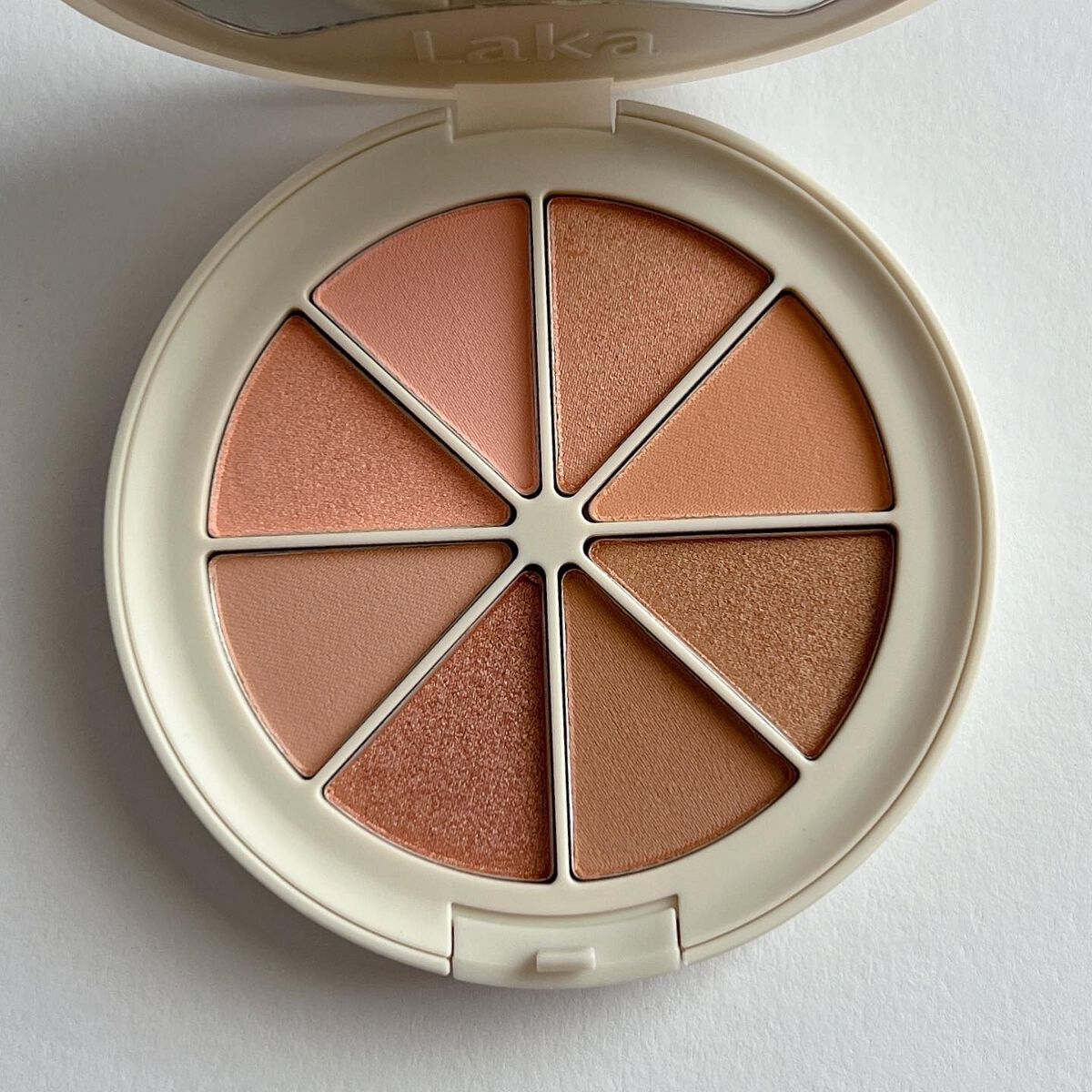 ミドルトーンアイシャドウコレクターパレット/Laka/アイシャドウパレットを使ったクチコミ(3枚目)