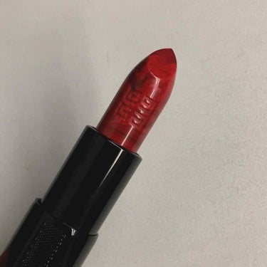 GIVENCHY 
/ROUGE INTERDIT(ルージュアンテルディ) 
/No.25 ルージュ・レヴェラトゥール(限定色)
噂のマーブルリップ
去年購入できなかったが再販とのことで購入
パケから想