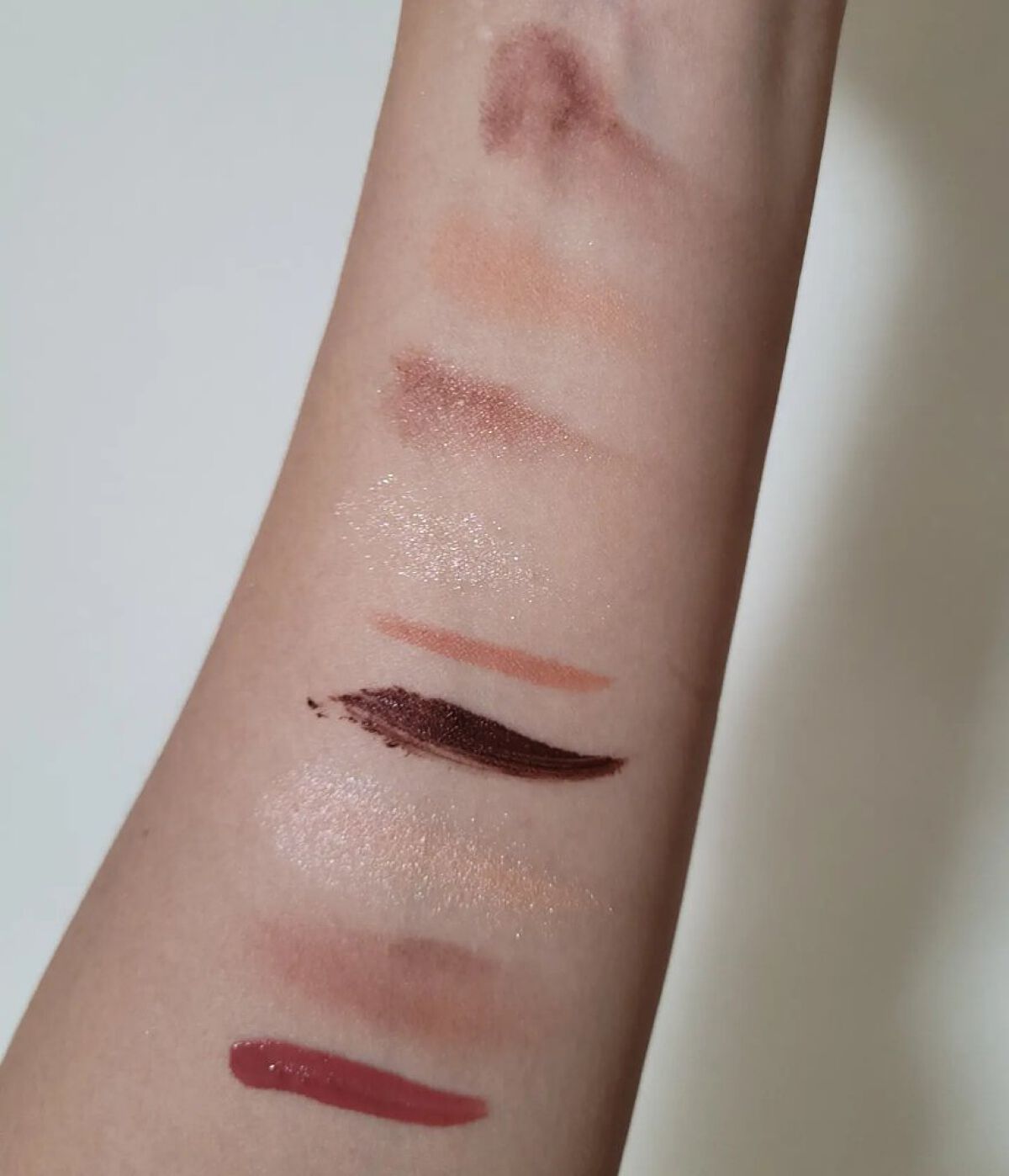 ニューアンビエンスカラーアイライナー アウェイク・ミー/hince/リキッドアイライナーを使ったクチコミ（3枚目）