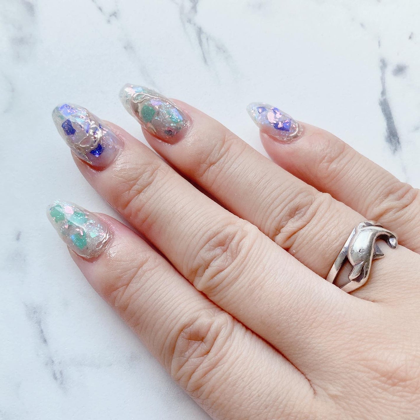 オーロラシェルシート/mica/ネイル用品を使ったクチコミ(1枚目)