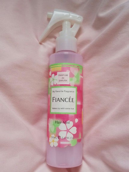 桃月さんチのくー太郎 on LIPS 「ご紹介する商品はこちらです。『フィアンセフレグランスヘアミスト..」(1枚目)