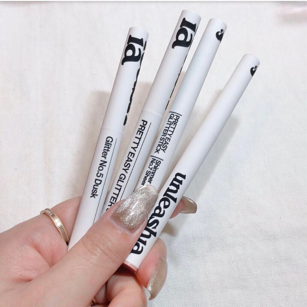 プリティー イージーグリッタースティック/unleashia/グリッターを使ったクチコミ(5枚目)