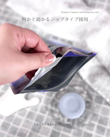  🛁クナイプ グーテナハト スパークリングタブレット  ホップ＆バレリアンの香り🌙

クナイプの錠剤タイプの入浴剤✨

バスソルトタイプの大ファンなので、同じ香り系列の重炭酸Naが出るこちらのタイプを購入。

同じホップ&バレリアンの香りですが、香り方はこちらの方が控えめな感じ。炭酸タイプでちょっと体がほぐれるよう♪.•*¨

色は穏やかなブルー。

小分け包装なので、出張や外出先でも一緒に持っていけるのが便利です。

撮影代行・PR お仕事依頼はRomi @hrm.lvc まで🕊.•*¨

♡いいね、📎クリップ、ありがとうございます🫶🏻

#クナイプ #入浴剤 #お風呂ルーティン  #ぽかぽか温もりアイテム の画像 その2