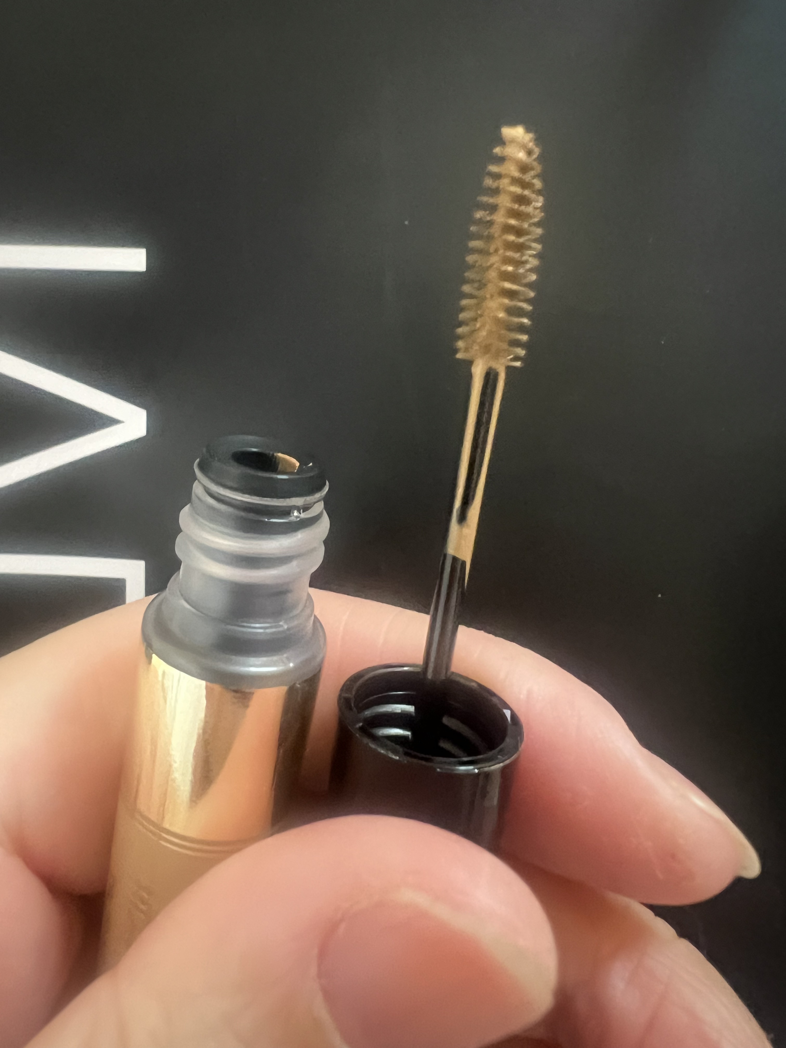 ヘビーローテーション カラーリングアイブロウ マイクロのクチコミ「ヘビーローテーション　カラーリングアイブロウ マイクロ　03　アッシュブラウン

このクオリテ.....」（2枚目）