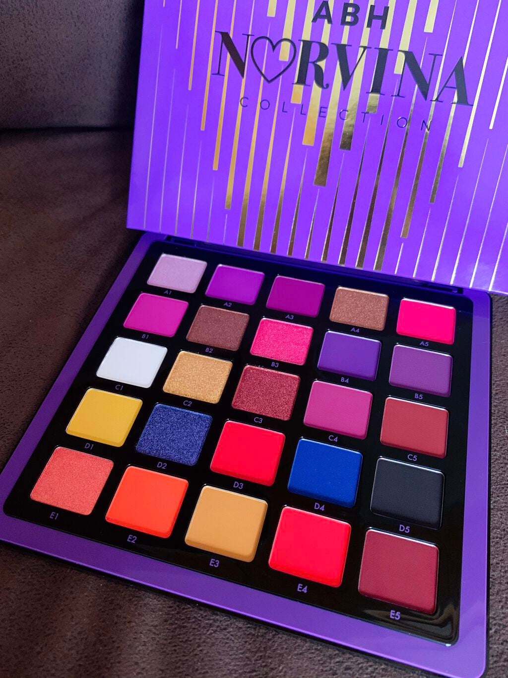 Mini Pro Pigment Palette Vol. 2 limited edition/アナスタシア ビバリーヒルズ/アイシャドウパレットを使ったクチコミ(2枚目)