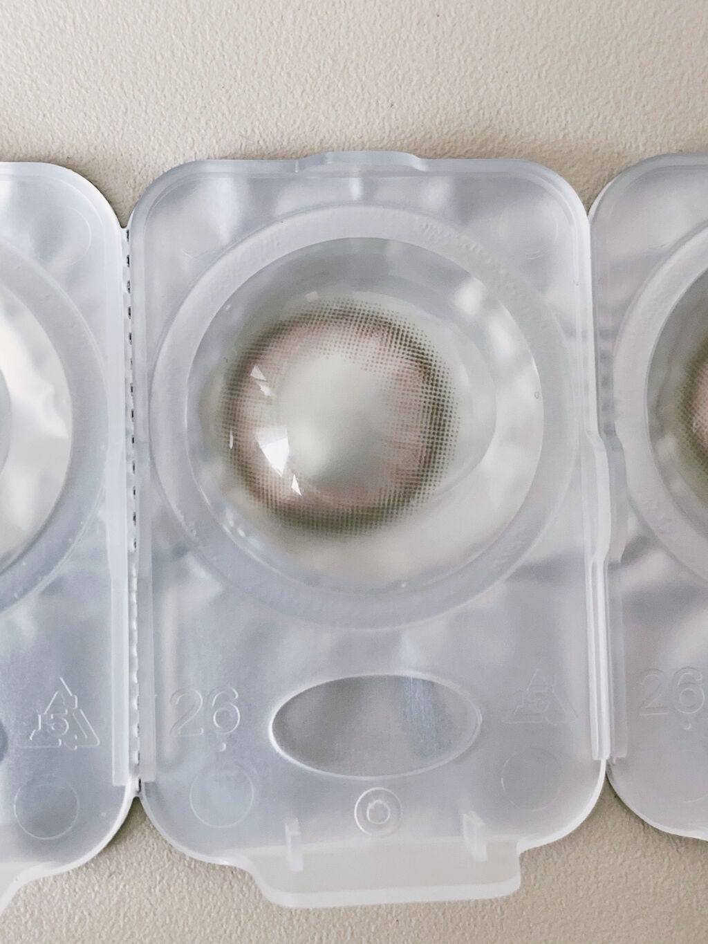 レヴィアブルーライトバリアワンデー/ReVIA/ワンデー(1DAY)カラコンを使ったクチコミ(2枚目)