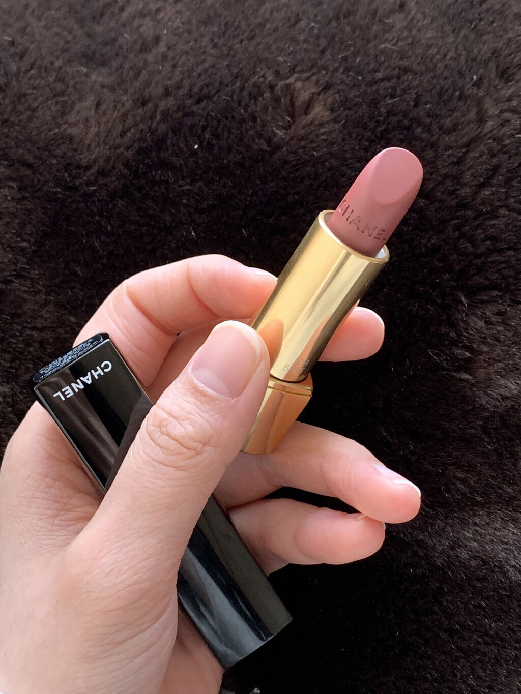 ルージュ アリュール ヴェルヴェット/CHANEL/口紅を使ったクチコミ（2枚目）