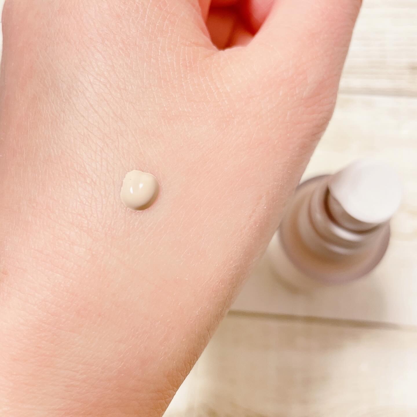 薬用クリアエステヴェールEX 03 ライトベージュ/Macchia Label/リキッドファンデーションを使ったクチコミ（2枚目）