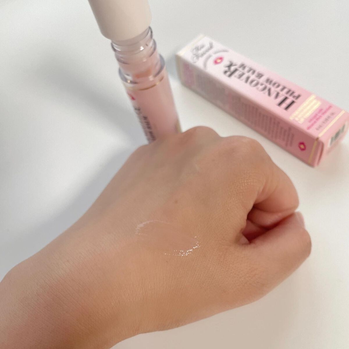 ～トゥー フェイスド ハングオーバー～ ピロー バーム リップ トリートメント/Too Faced/リップ美容液を使ったクチコミ（3枚目）