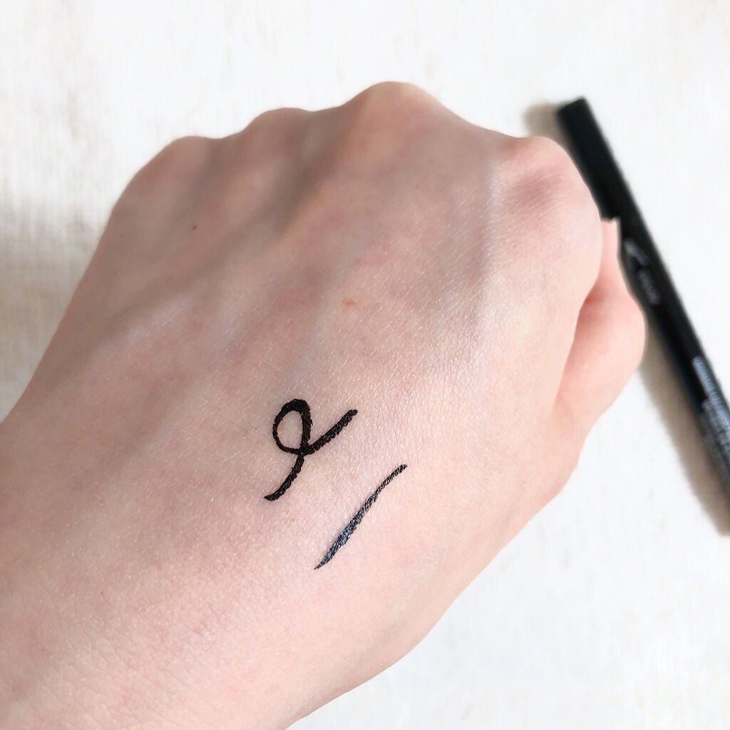 エアプルーフアイライナー/wakemake/リキッドアイライナーを使ったクチコミ(3枚目)