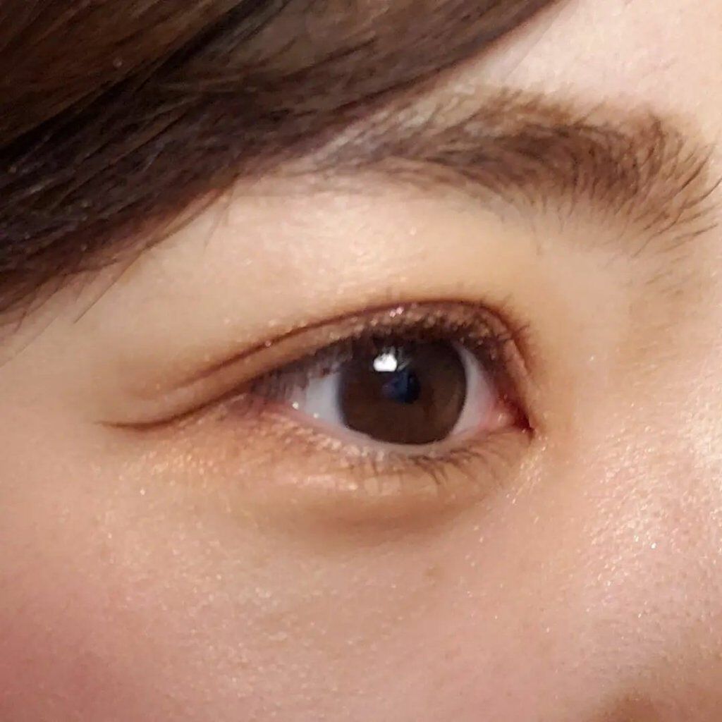 ダズルシャドウ/M・A・C/単色アイシャドウを使ったクチコミ（1枚目）