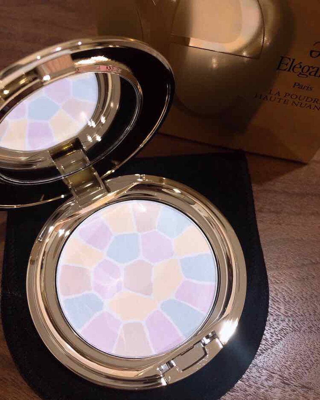 ラ プードル オートニュアンス/Elégance/プレストパウダーを使ったクチコミ（1枚目）