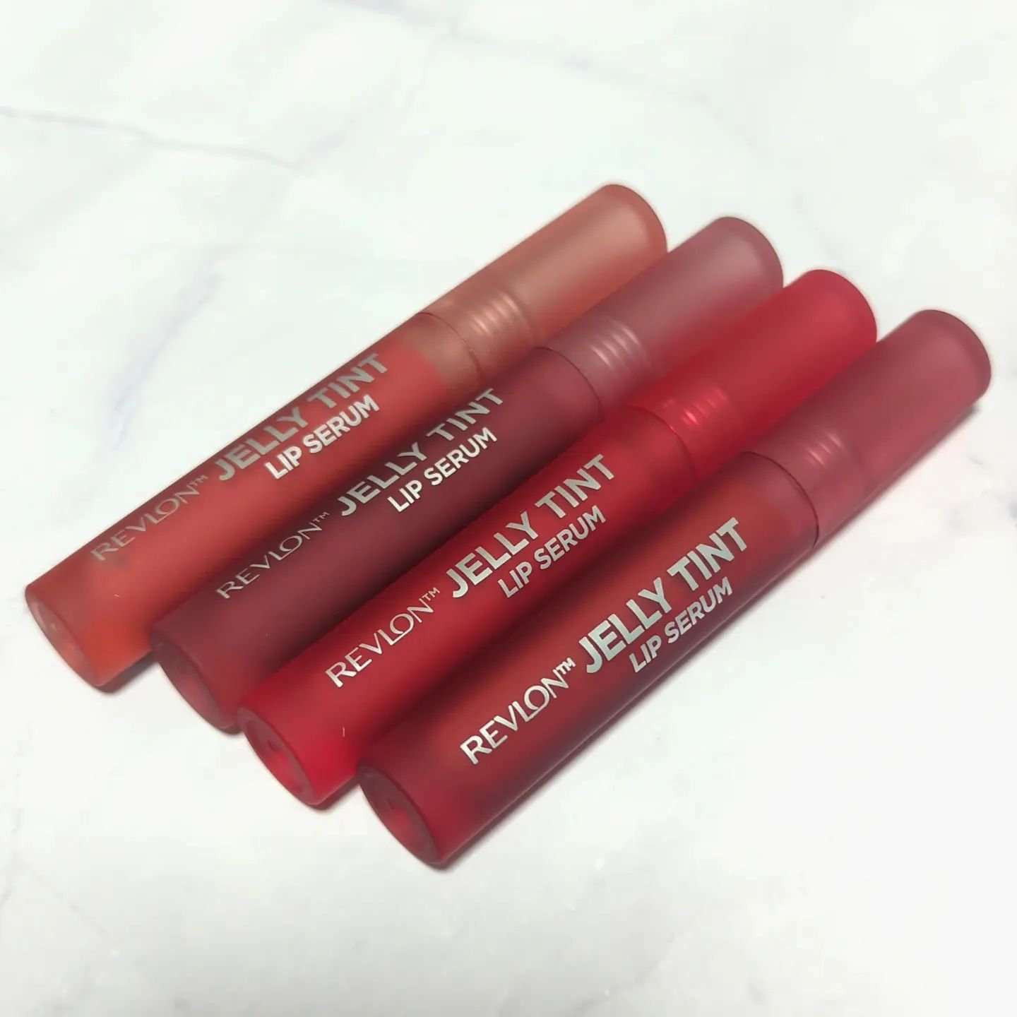 レブロン ジェリー ティント リップ セラム/REVLON/リップティントを使ったクチコミ（2枚目）