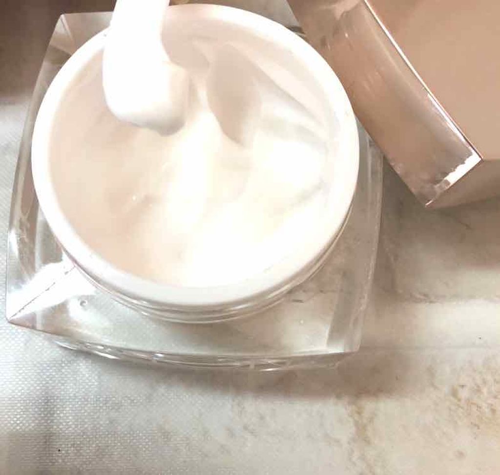 SANDALPHON ザ・モデルフェイスクリームのクチコミ「ザ・モデルフェイスクリーム

これはパケ買いしてしまったクリームです♡(*´∀｀*)♡

ピン.....」（2枚目）