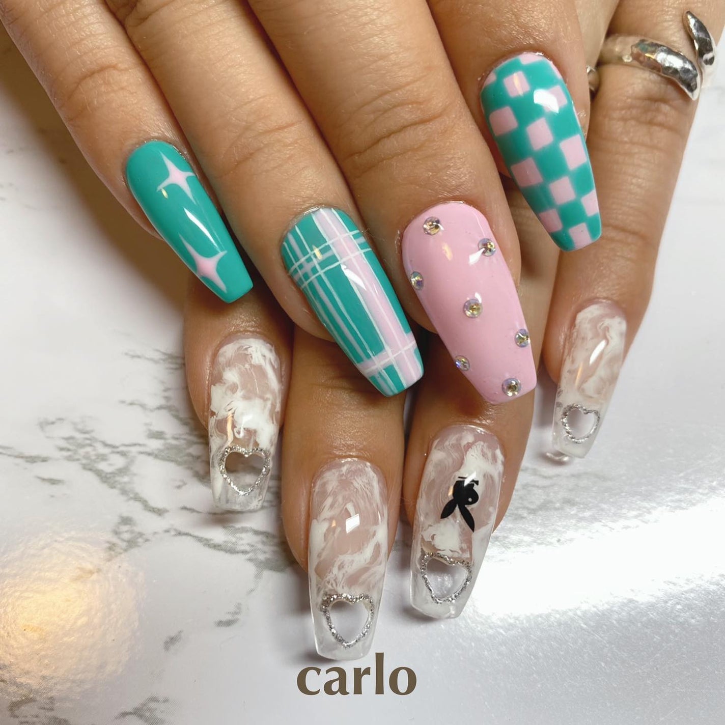 YUKA on LIPS 「.ちぐはぐ感が可愛すぎる🥺💓@nailsalon_artbyy..」(1枚目)