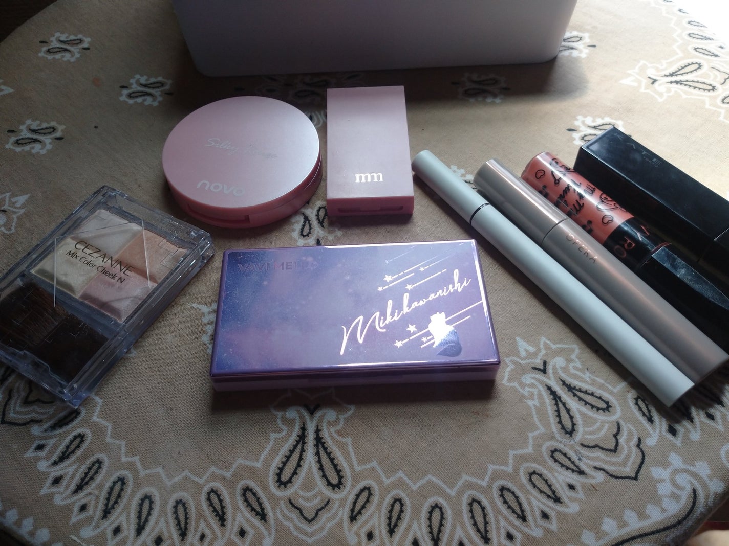 カラーリングアイブロウ/ヘビーローテーション/眉マスカラを使ったクチコミ(2枚目)