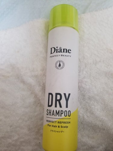 Diane DRY SHAPOOを初の購入👏

洗いたてのようなすっきり感と爽やかな香りで瞬間リフレッシュ！！

汗や皮膚によるベタつき抑えてくれます🎶

匂いは
フレッシュシトラスベアの香り...ヽ(