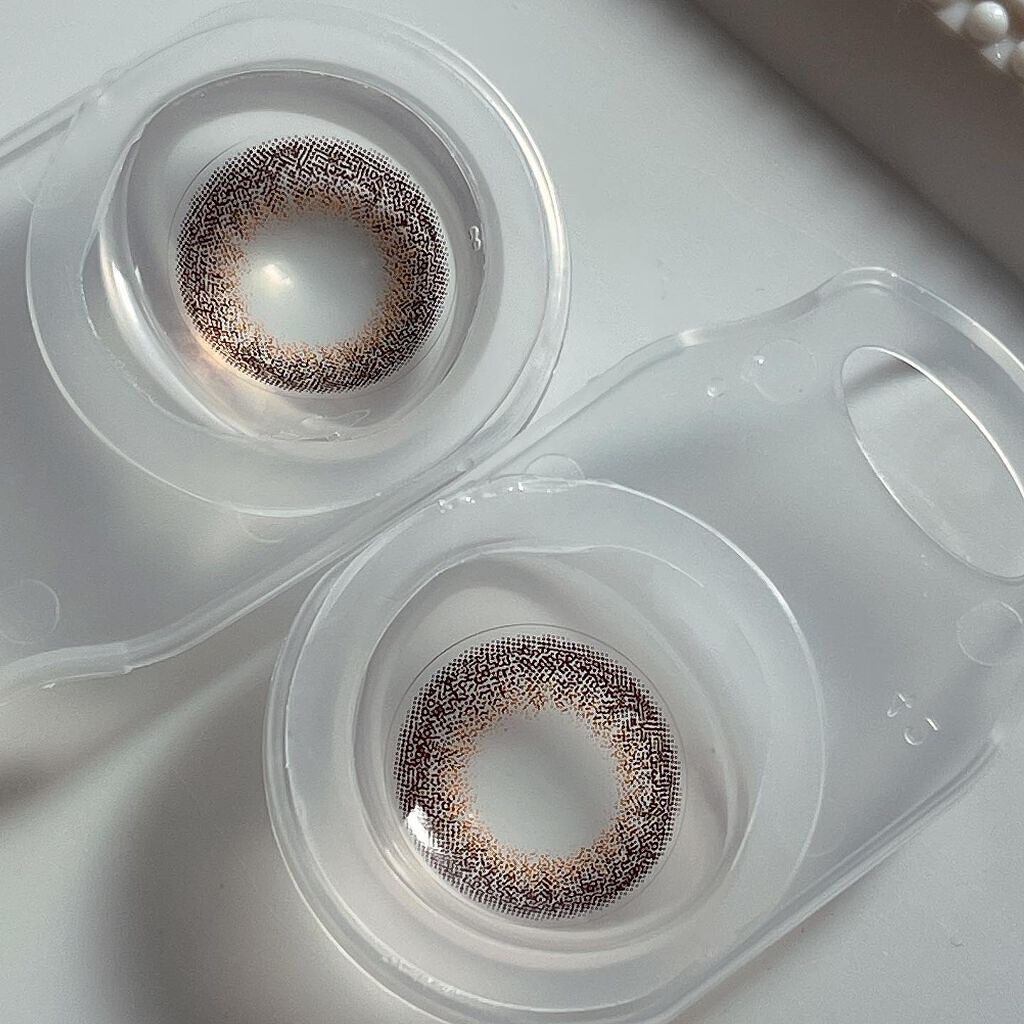 エバーカラーワンデーナチュラル モイストレーベルUV/エバーカラー/ワンデー(1DAY)カラコンを使ったクチコミ(3枚目)