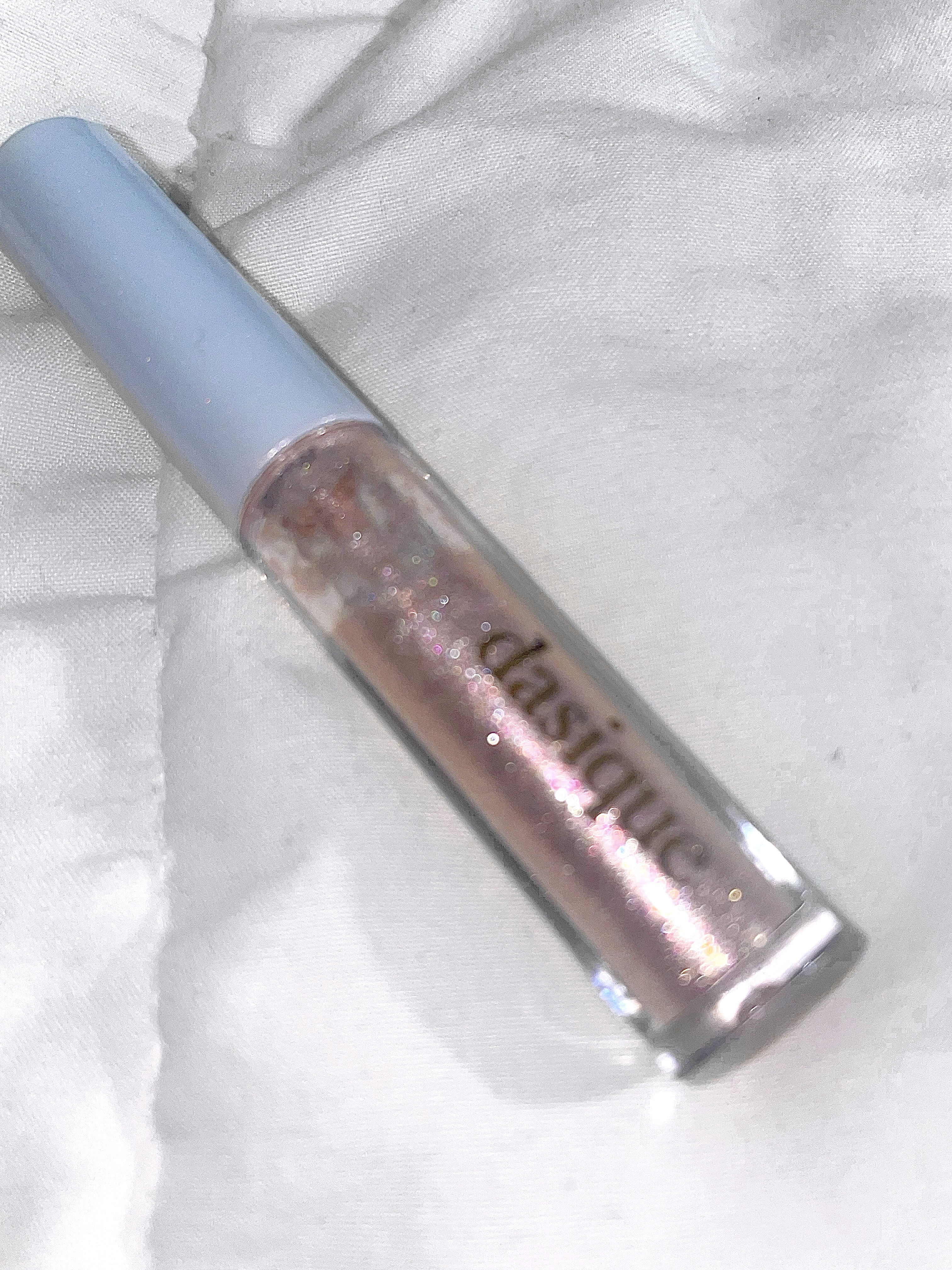 スターリット リキッドグリッター 03 スターリットナイト/dasique/メイクアップを使ったクチコミ（2枚目）