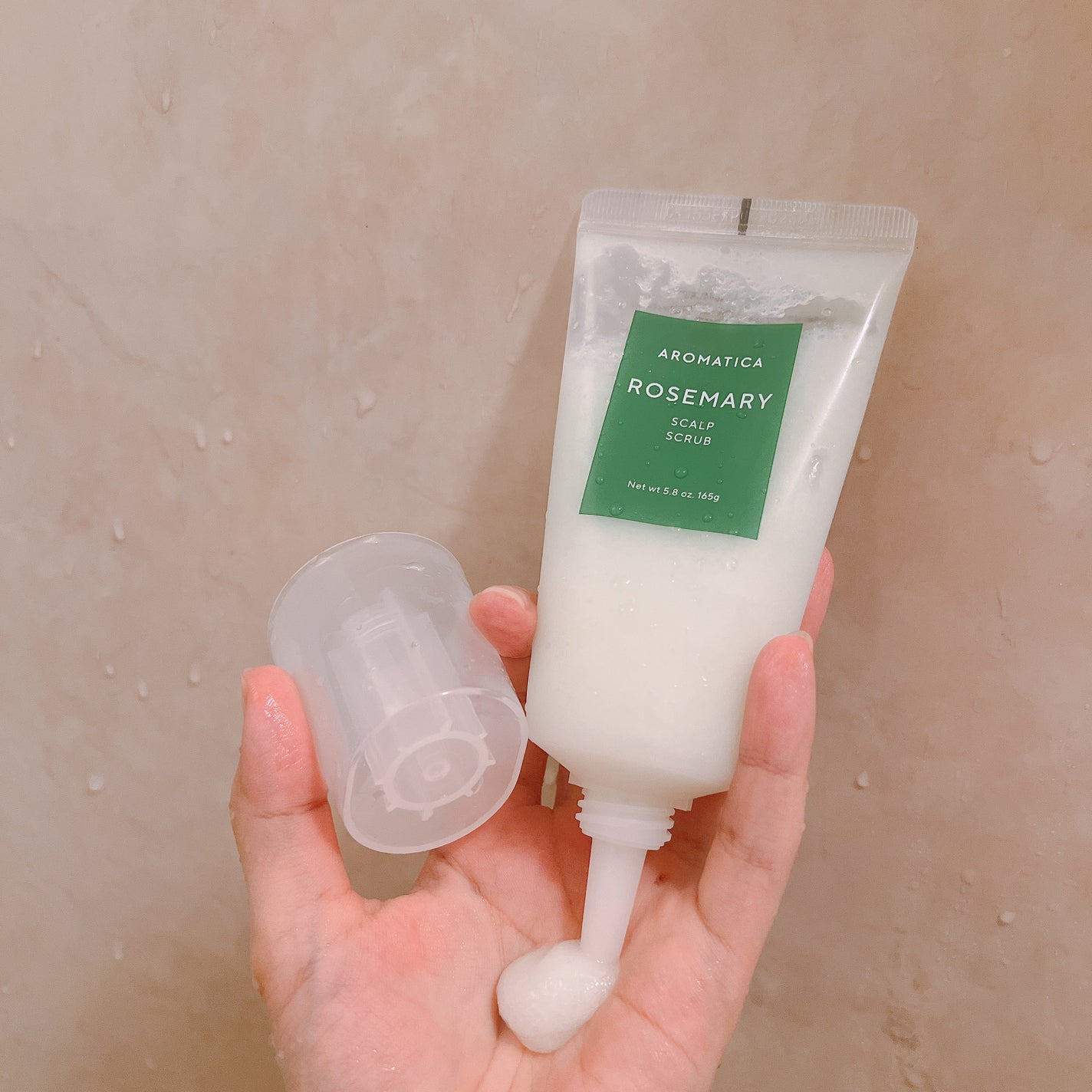 ローズマリー スカルプ スクラブ/AROMATICA/ヘッドスクラブを使ったクチコミ(2枚目)